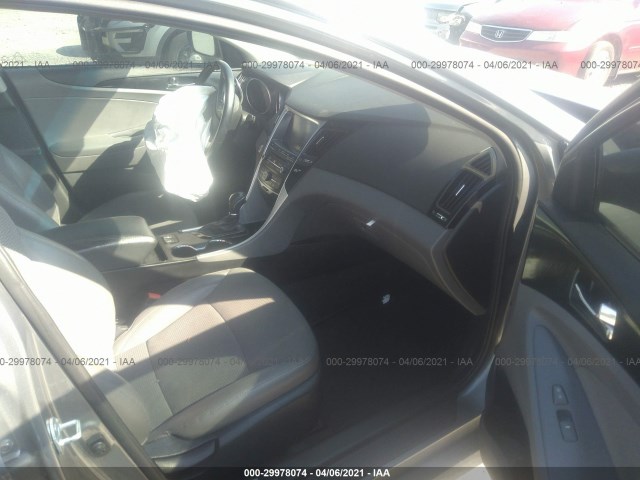 Photo 4 VIN: 5NPEC4AC7EH867497 - HYUNDAI SONATA 