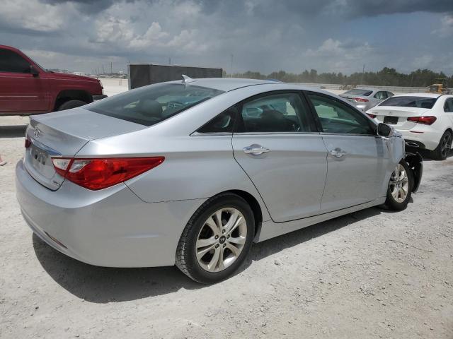 Photo 2 VIN: 5NPEC4AC8BH001948 - HYUNDAI SONATA SE 