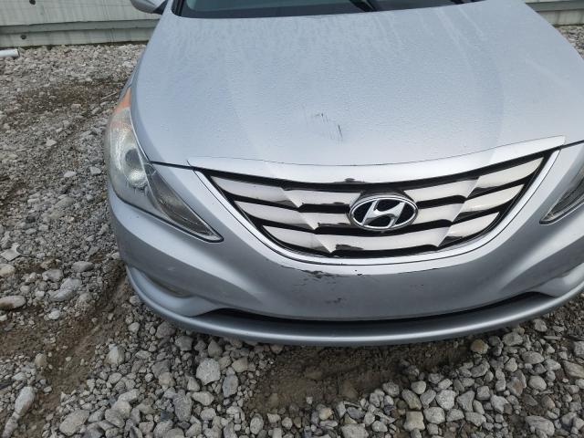 Photo 8 VIN: 5NPEC4AC8BH096933 - HYUNDAI SONATA SE 