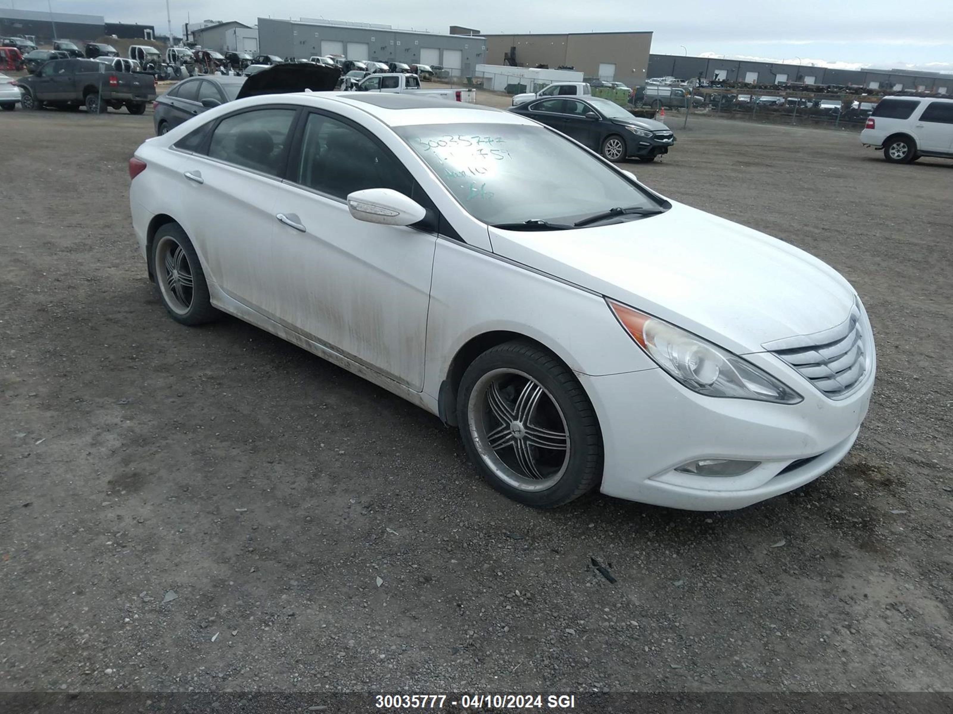 Photo 0 VIN: 5NPEC4AC8BH109759 - HYUNDAI SONATA 