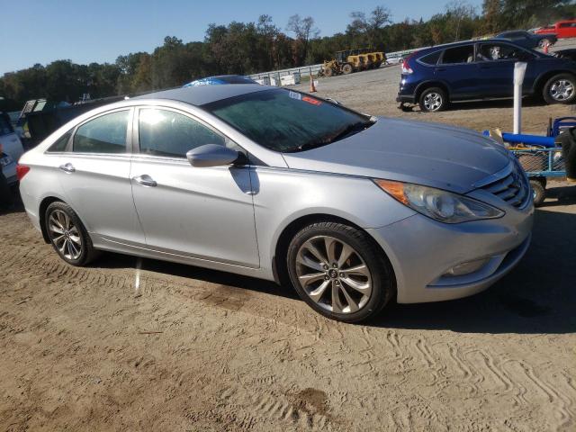 Photo 3 VIN: 5NPEC4AC8BH114864 - HYUNDAI SONATA SE 