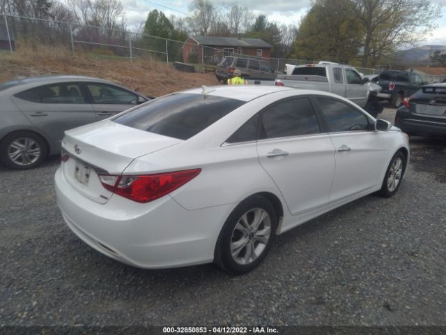 Photo 3 VIN: 5NPEC4AC8BH135780 - HYUNDAI SONATA 