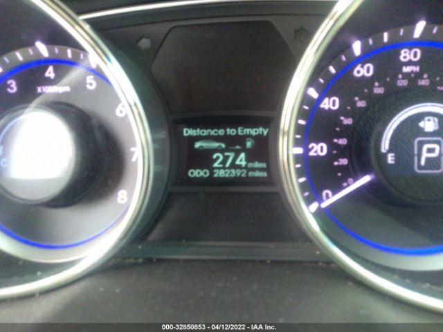 Photo 6 VIN: 5NPEC4AC8BH135780 - HYUNDAI SONATA 