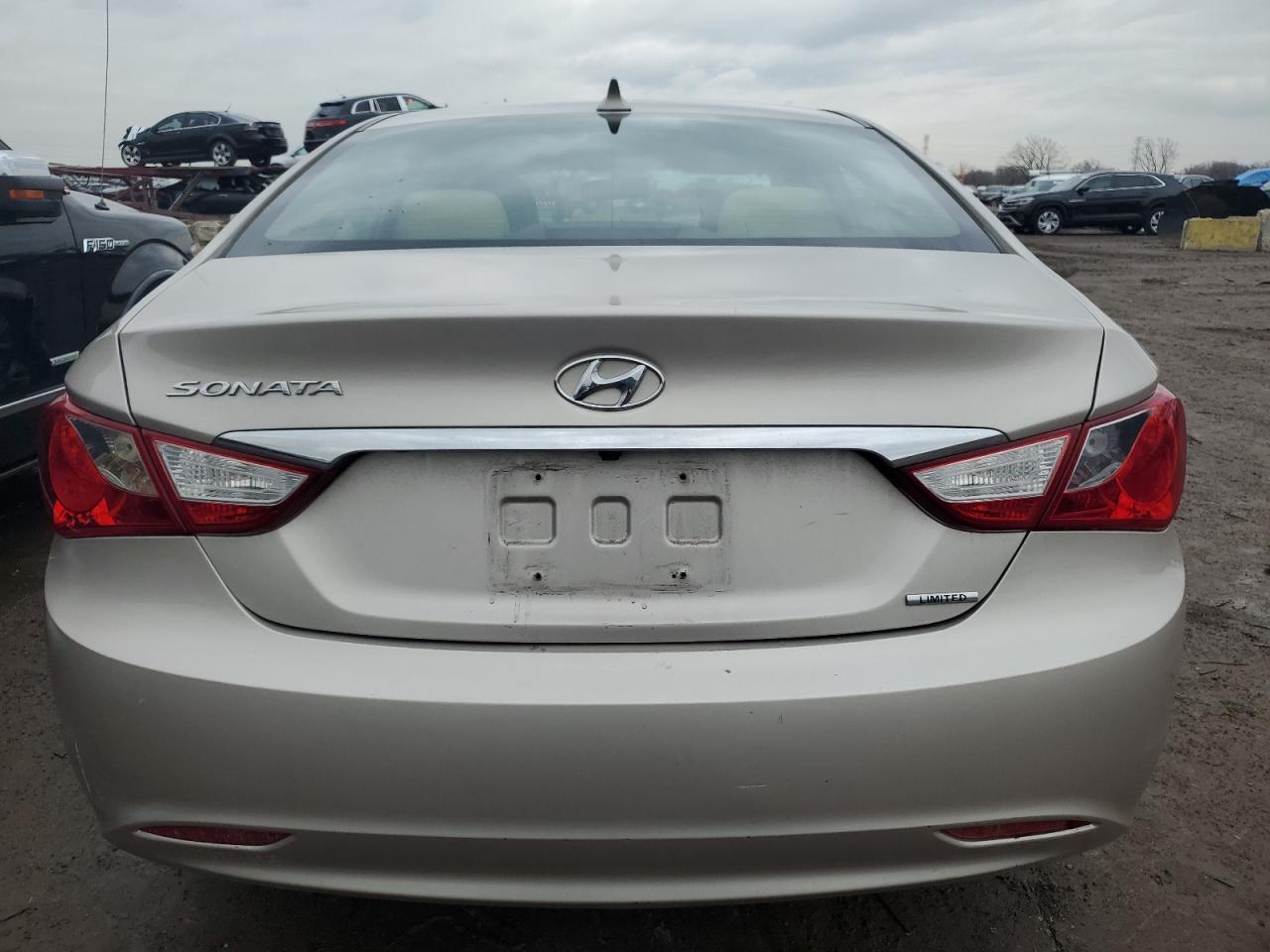 Photo 5 VIN: 5NPEC4AC8BH163837 - HYUNDAI SONATA 