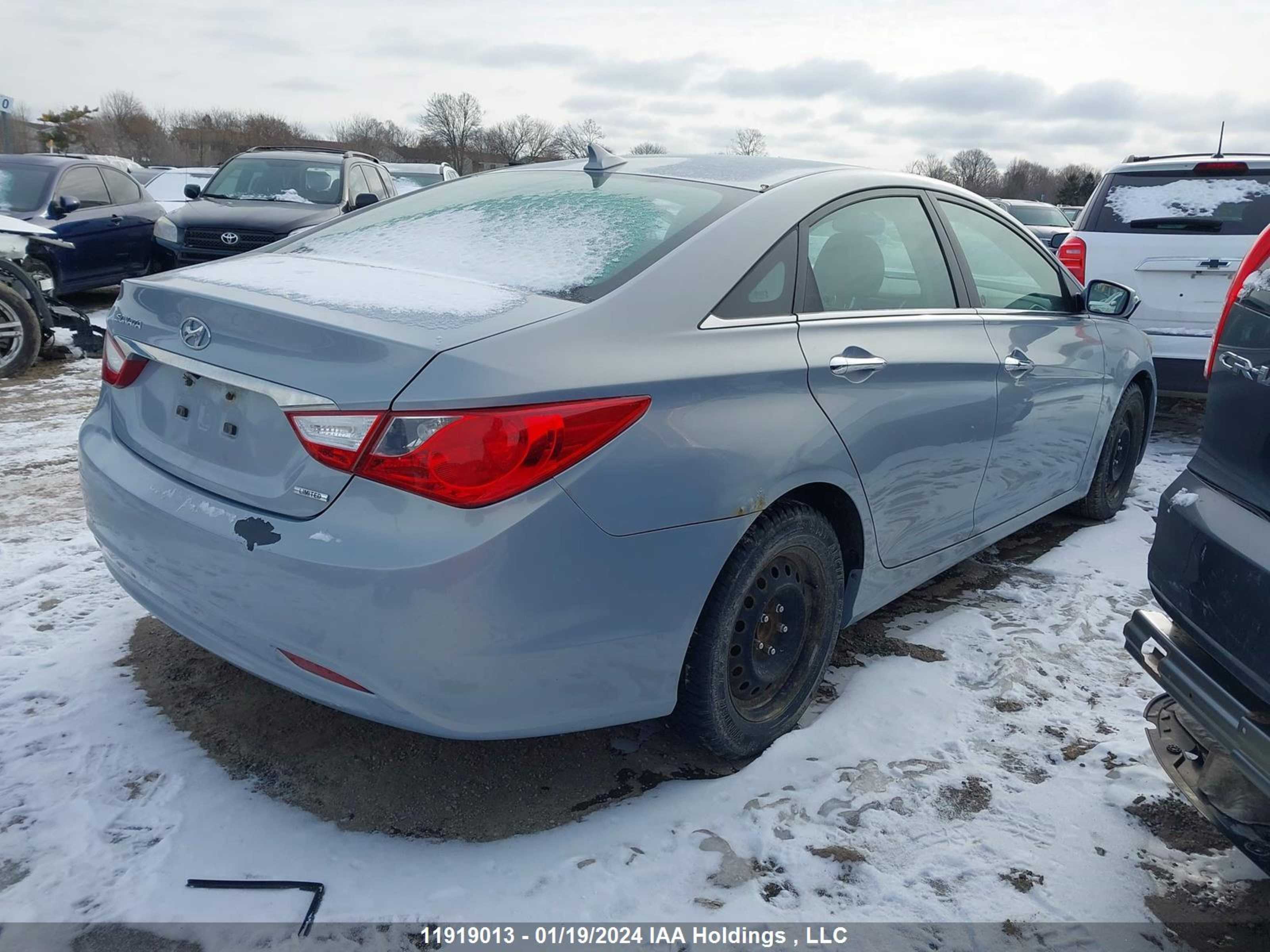 Photo 3 VIN: 5NPEC4AC8BH165880 - HYUNDAI SONATA 