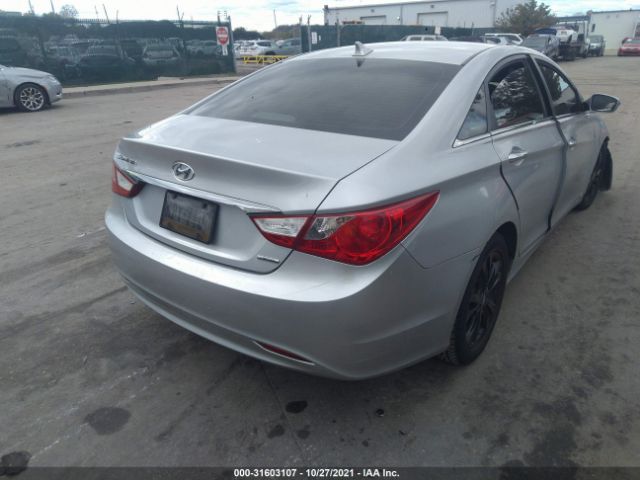 Photo 3 VIN: 5NPEC4AC8BH232493 - HYUNDAI SONATA 