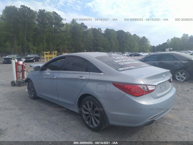 Photo 2 VIN: 5NPEC4AC8BH245518 - HYUNDAI SONATA 