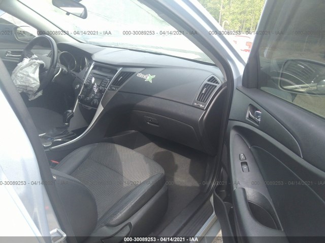 Photo 4 VIN: 5NPEC4AC8BH245518 - HYUNDAI SONATA 