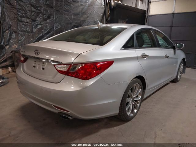 Photo 3 VIN: 5NPEC4AC8BH253568 - HYUNDAI SONATA 