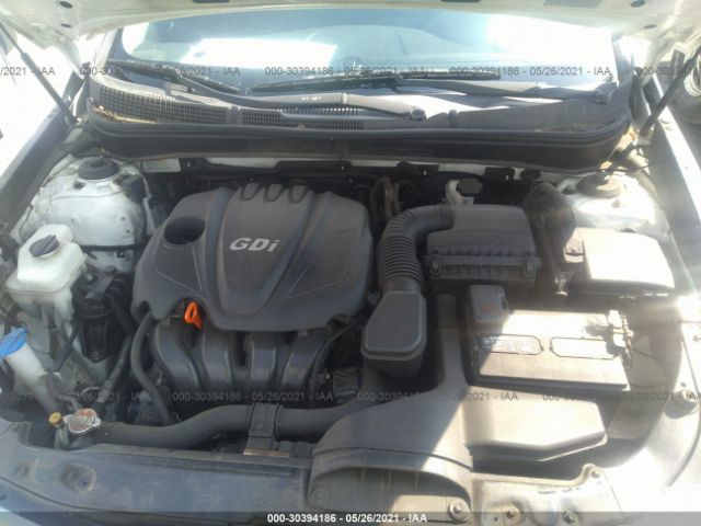 Photo 9 VIN: 5NPEC4AC8BH304762 - HYUNDAI SONATA 