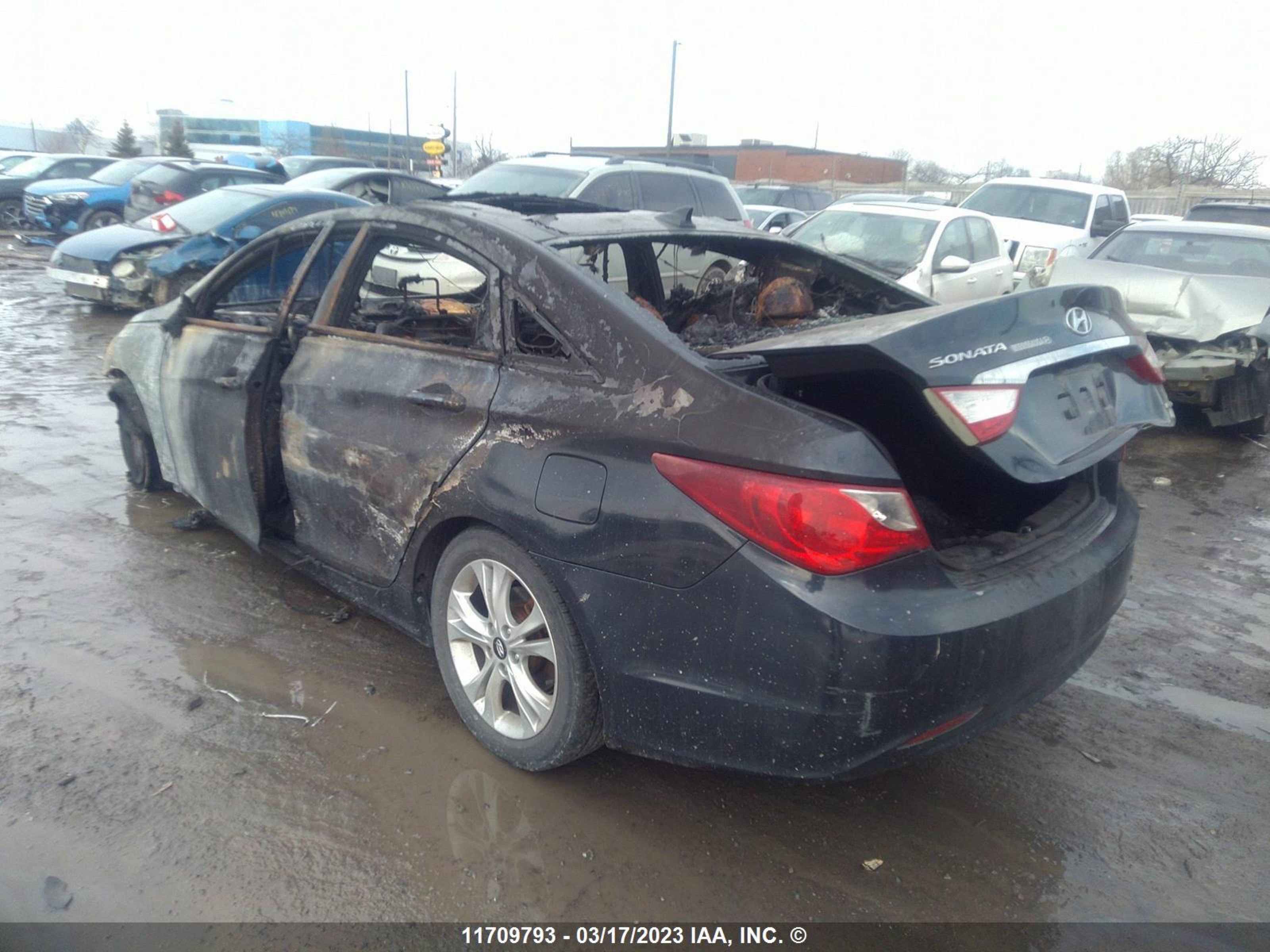 Photo 2 VIN: 5NPEC4AC8CH313639 - HYUNDAI SONATA 