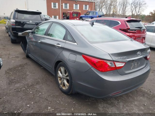 Photo 2 VIN: 5NPEC4AC8CH426443 - HYUNDAI SONATA 