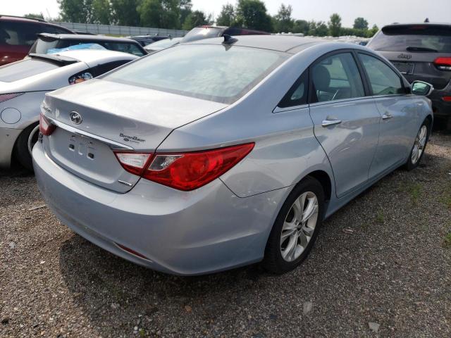 Photo 3 VIN: 5NPEC4AC8CH426989 - HYUNDAI SONATA SE 