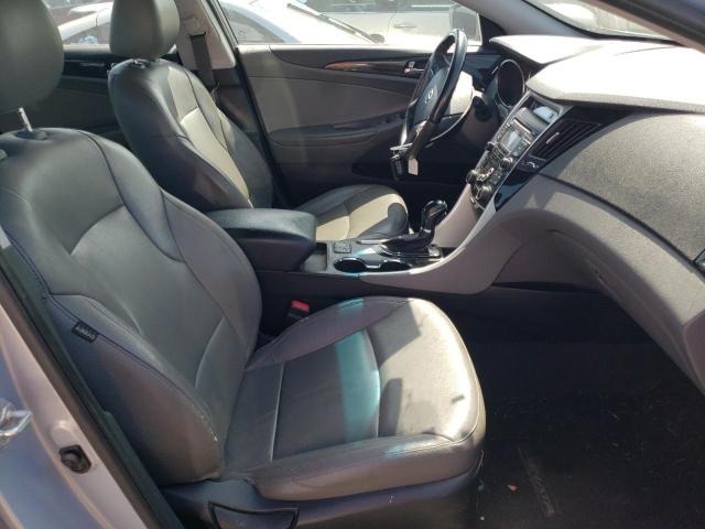 Photo 4 VIN: 5NPEC4AC8CH426989 - HYUNDAI SONATA SE 