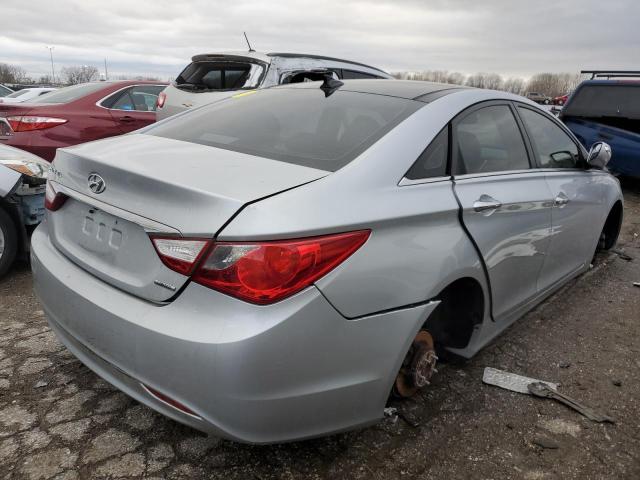 Photo 2 VIN: 5NPEC4AC8CH437121 - HYUNDAI SONATA SE 