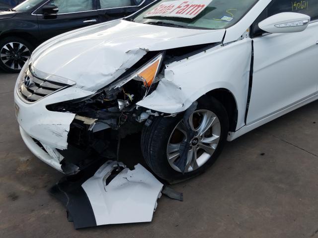 Photo 8 VIN: 5NPEC4AC8CH457918 - HYUNDAI SONATA SE 