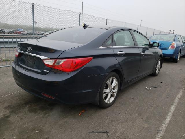 Photo 3 VIN: 5NPEC4AC8CH459541 - HYUNDAI SONATA SE 