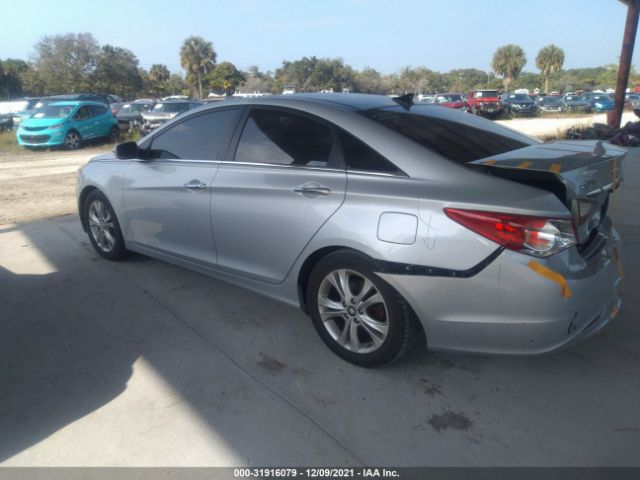 Photo 2 VIN: 5NPEC4AC8CH477604 - HYUNDAI SONATA 