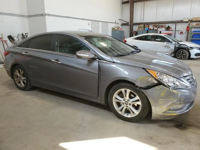 Photo 3 VIN: 5NPEC4AC8CH488599 - HYUNDAI SONATA SE 