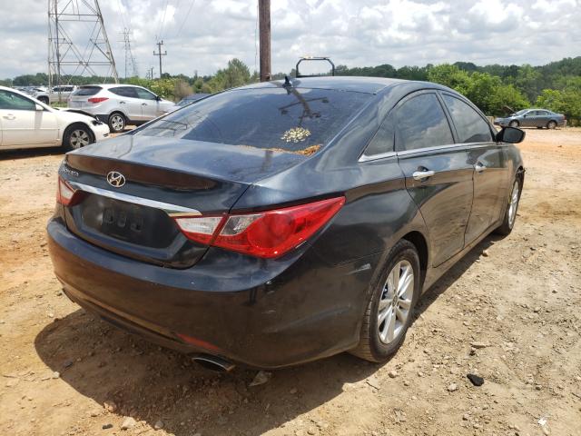 Photo 3 VIN: 5NPEC4AC8CH493169 - HYUNDAI SONATA SE 