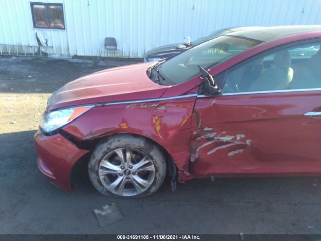 Photo 5 VIN: 5NPEC4AC8DH568941 - HYUNDAI SONATA 