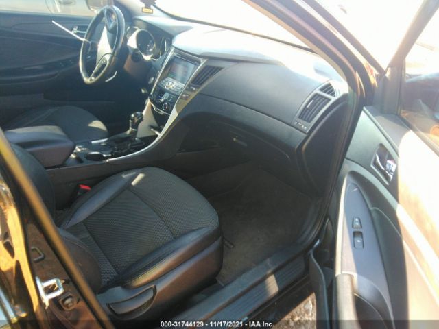 Photo 4 VIN: 5NPEC4AC8DH580717 - HYUNDAI SONATA 