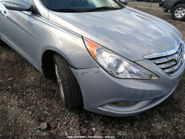 Photo 5 VIN: 5NPEC4AC8DH613599 - HYUNDAI SONATA 