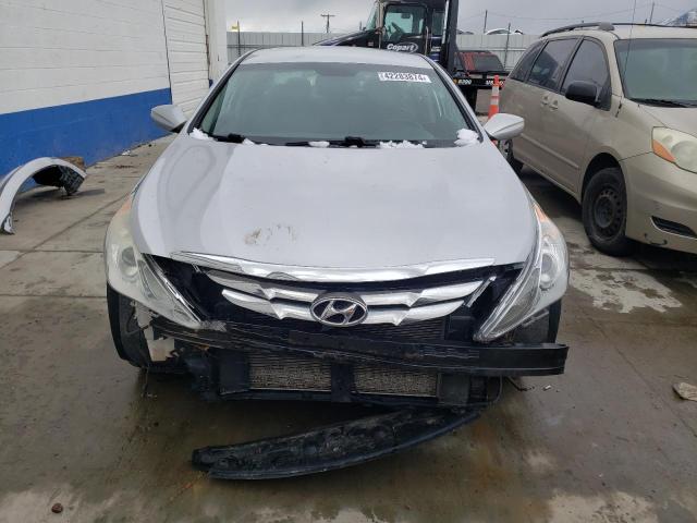 Photo 4 VIN: 5NPEC4AC8DH633139 - HYUNDAI SONATA 