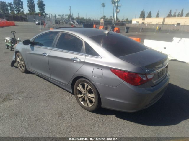 Photo 2 VIN: 5NPEC4AC8DH735122 - HYUNDAI SONATA 