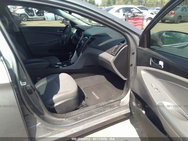 Photo 4 VIN: 5NPEC4AC8DH774972 - HYUNDAI SONATA 