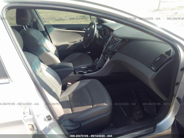 Photo 4 VIN: 5NPEC4AC8EH891825 - HYUNDAI SONATA 