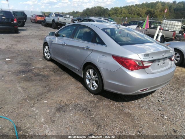 Photo 2 VIN: 5NPEC4AC9BH000257 - HYUNDAI SONATA 