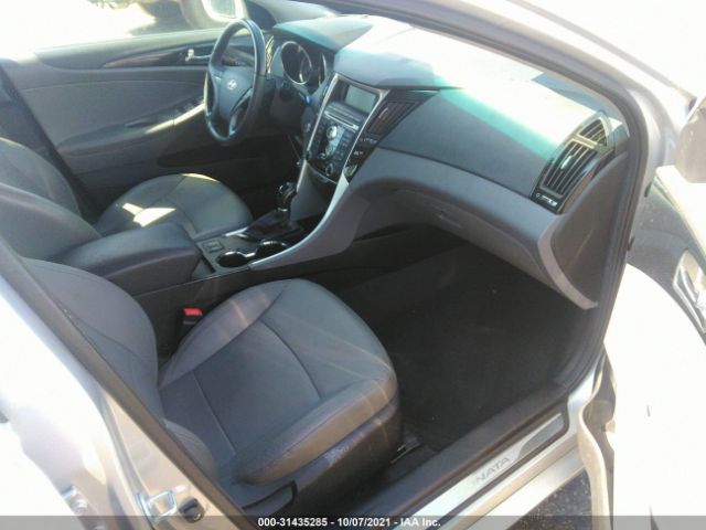 Photo 4 VIN: 5NPEC4AC9BH000257 - HYUNDAI SONATA 