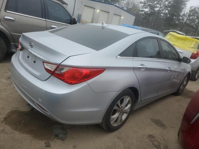 Photo 2 VIN: 5NPEC4AC9BH000372 - HYUNDAI SONATA SE 