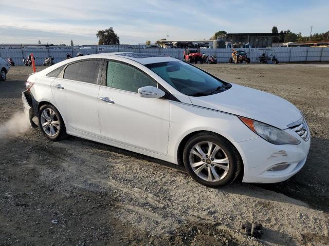 Photo 3 VIN: 5NPEC4AC9BH002574 - HYUNDAI SONATA SE 