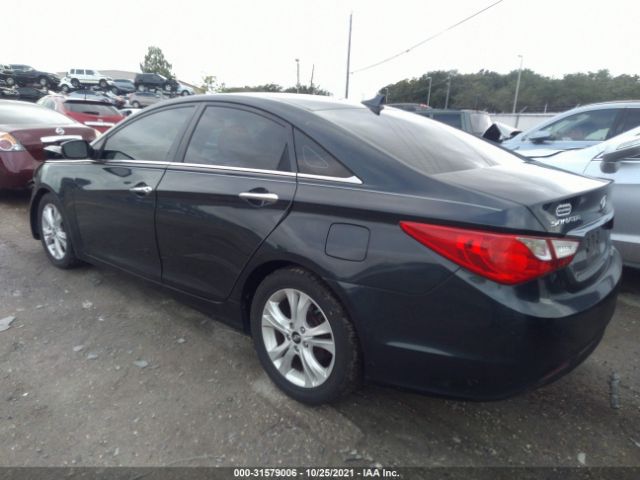 Photo 2 VIN: 5NPEC4AC9BH011601 - HYUNDAI SONATA 