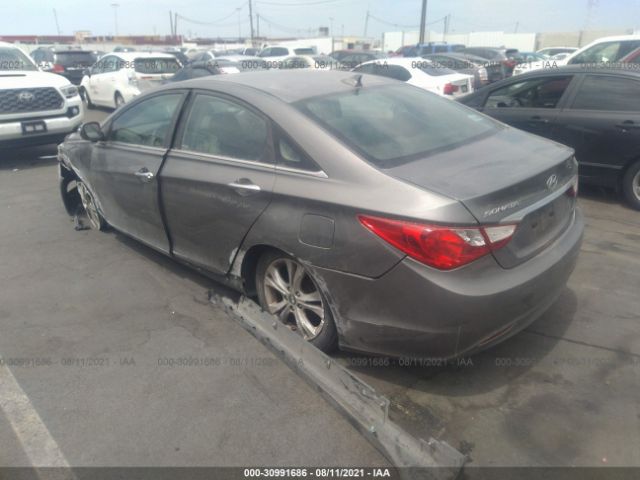 Photo 2 VIN: 5NPEC4AC9BH026535 - HYUNDAI SONATA 