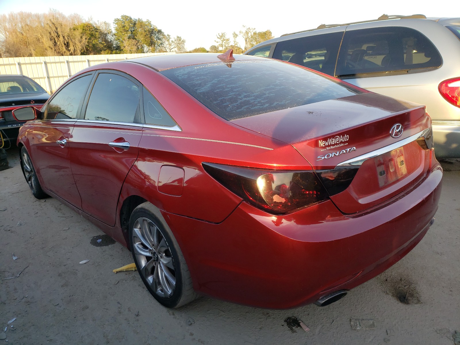 Photo 2 VIN: 5NPEC4AC9BH038460 - HYUNDAI SONATA SE 