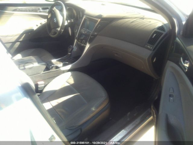 Photo 4 VIN: 5NPEC4AC9BH097170 - HYUNDAI SONATA 