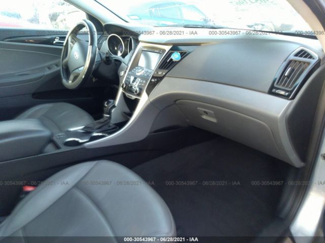 Photo 4 VIN: 5NPEC4AC9BH216433 - HYUNDAI SONATA 