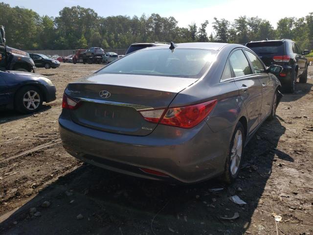 Photo 3 VIN: 5NPEC4AC9BH228002 - HYUNDAI SONATA SE 