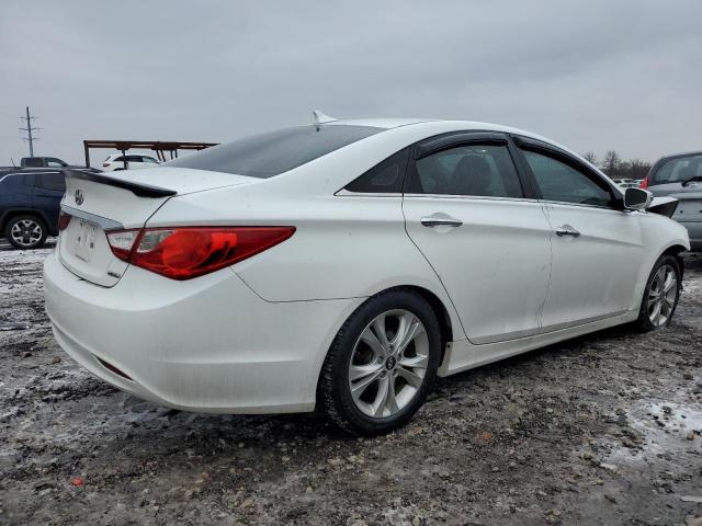 Photo 2 VIN: 5NPEC4AC9BH256611 - HYUNDAI SONATA 