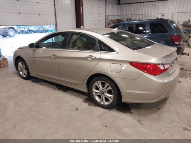 Photo 2 VIN: 5NPEC4AC9BH270475 - HYUNDAI SONATA 