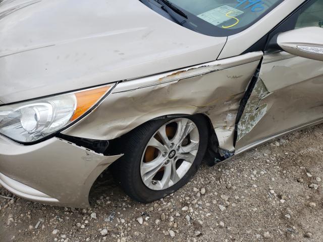 Photo 8 VIN: 5NPEC4AC9CH320406 - HYUNDAI SONATA SE 