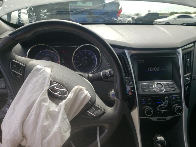 Photo 8 VIN: 5NPEC4AC9CH331583 - HYUNDAI SONATA SE 