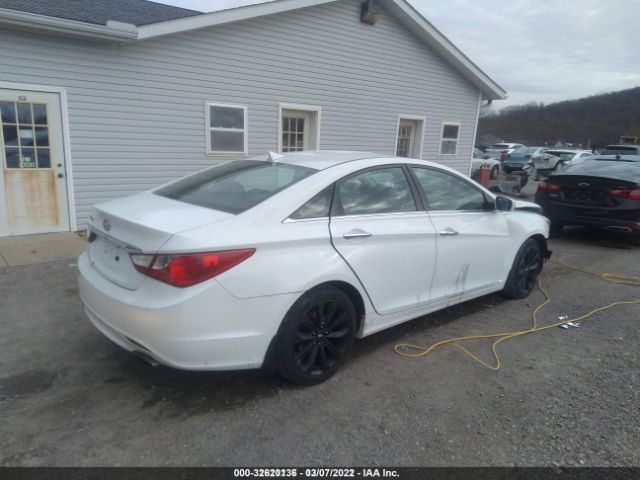 Photo 3 VIN: 5NPEC4AC9CH371520 - HYUNDAI SONATA 