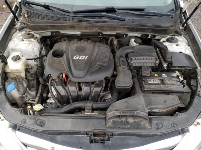 Photo 6 VIN: 5NPEC4AC9CH381819 - HYUNDAI SONATA SE 