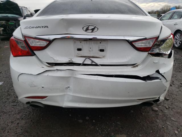 Photo 8 VIN: 5NPEC4AC9CH381819 - HYUNDAI SONATA SE 