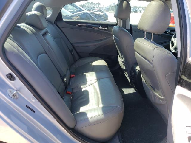 Photo 5 VIN: 5NPEC4AC9CH417587 - HYUNDAI SONATA SE 