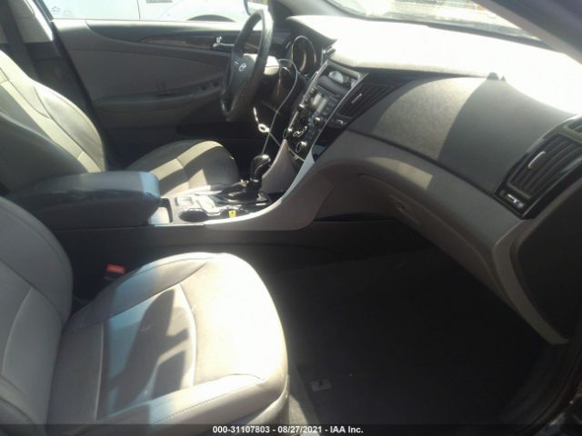 Photo 4 VIN: 5NPEC4AC9CH454204 - HYUNDAI SONATA 